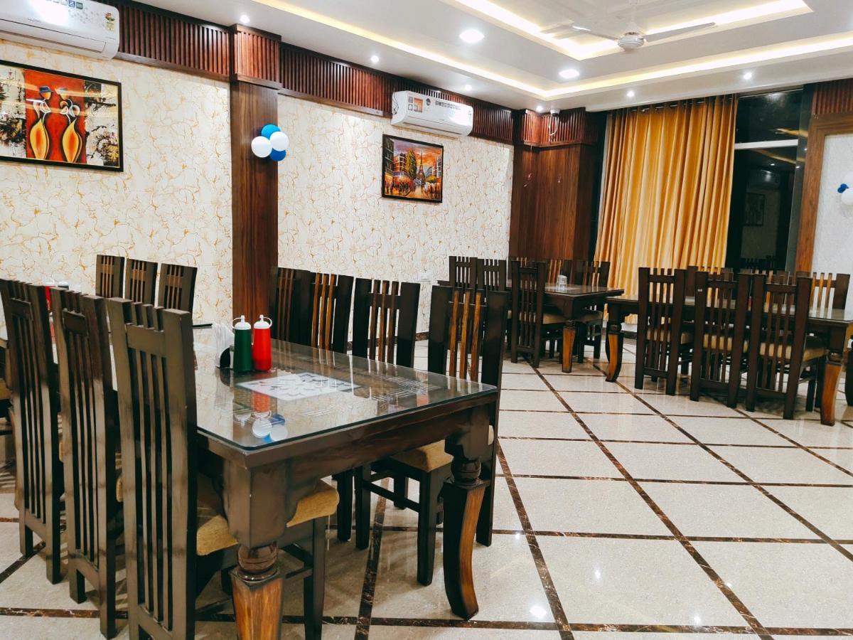 Hotel The Shree Jee Palace Mirzāpur Exteriér fotografie